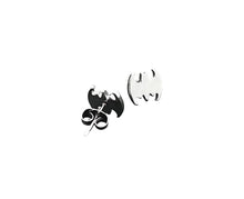 Laden Sie das Bild in den Galerie-Viewer, Fledermaus Ohrstecker Paar piercinginspiration®