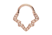 Laden Sie das Bild in den Galerie-Viewer, Monument Septum Daith Clicker Ring piercinginspiration®