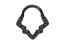 Laden Sie das Bild in den Galerie-Viewer, Monument Septum Daith Clicker Ring piercinginspiration®