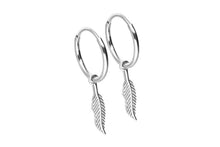 Laden Sie das Bild in den Galerie-Viewer, Kreolen Feder Clicker Ring Paar Ohrringe piercinginspiration®