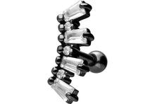 Laden Sie das Bild in den Galerie-Viewer, 7 Kristalle Baguette Ohrpiercing Ohrstecker piercinginspiration®