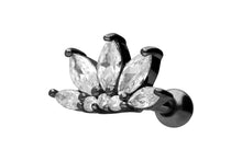 Laden Sie das Bild in den Galerie-Viewer, Lotus Kristall Blume Ohrpiercing piercinginspiration®