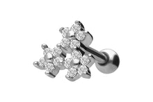 Laden Sie das Bild in den Galerie-Viewer, Dreifach Kristall Blume Ohrpiercing piercinginspiration®