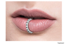 Laden Sie das Bild in den Galerie-Viewer, Clicker Ring Eingefasste Kristalle piercinginspiration®