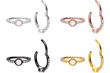 Laden Sie das Bild in den Galerie-Viewer, Multiple Eingefasste Kristalle Opal Clicker Ring piercinginspiration®