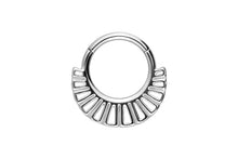 Laden Sie das Bild in den Galerie-Viewer, Clicker Ring Maya Neu Segmentring piercinginspiration®