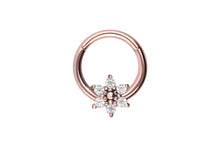 Laden Sie das Bild in den Galerie-Viewer, Clicker Ring 5 Kristalle Lotus Blume piercinginspiration®