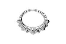 Laden Sie das Bild in den Galerie-Viewer, Clicker Ring Oval Oriental Septum Daith piercinginspiration®