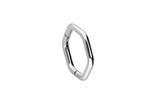 Laden Sie das Bild in den Galerie-Viewer, Titan Sechseck 6 Eck Clicker Ring piercinginspiration®