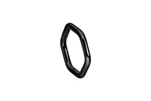 Laden Sie das Bild in den Galerie-Viewer, Titan Sechseck 6 Eck Clicker Ring piercinginspiration®