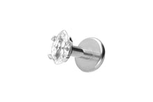 Laden Sie das Bild in den Galerie-Viewer, Titan Kristall Oval Tropfen Labret Ohrpiercing piercinginspiration®