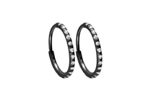 Laden Sie das Bild in den Galerie-Viewer, Titan Kreolen Clicker Ring Paar Mulitple Epoxy Kristalle Ohrringe piercinginspiration®