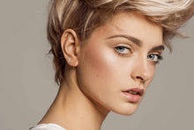 Laden Sie das Bild in den Galerie-Viewer, Titan Schwung Ohrstecker Ohrpiercing piercinginspiration®
