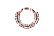 Laden Sie das Bild in den Galerie-Viewer, Titan Multiple Kristalle Zwei Reihen Doppel Clicker Ring piercinginspiration®