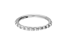 Laden Sie das Bild in den Galerie-Viewer, Titan Multiple Epoxy Kristalle Clicker Ring piercinginspiration®