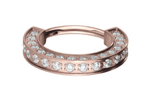 Laden Sie das Bild in den Galerie-Viewer, Titan 3D Multiple Eingefasste Kristalle Clicker Ring piercinginspiration®