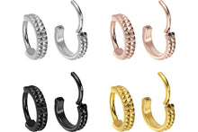 Laden Sie das Bild in den Galerie-Viewer, Titan Nieten Rock Clicker Ring piercinginspiration®