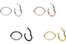 Laden Sie das Bild in den Galerie-Viewer, Titan Multiple Eingefasste Kristalle Oval Clicker Ring piercinginspiration®