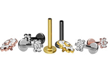 Laden Sie das Bild in den Galerie-Viewer, Titan Innengewinde Labret 7 Kristalle Blume Ohrpiercing piercinginspiration®
