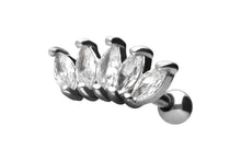Laden Sie das Bild in den Galerie-Viewer, 5 Kristalle Lotus Blume Ohrpiercing piercinginspiration®